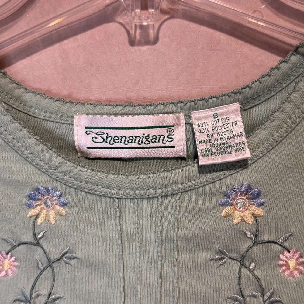 Shenanigans Floral Embroidered Tee Sage Green Size Small - Picture 4 of 8